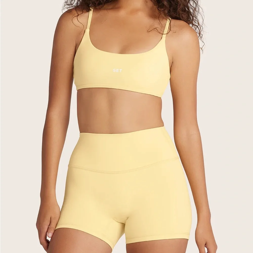 *EXCLUSIVE* SET Active Butter Yellow Breathe Shorts Set - Picture 3 of 8